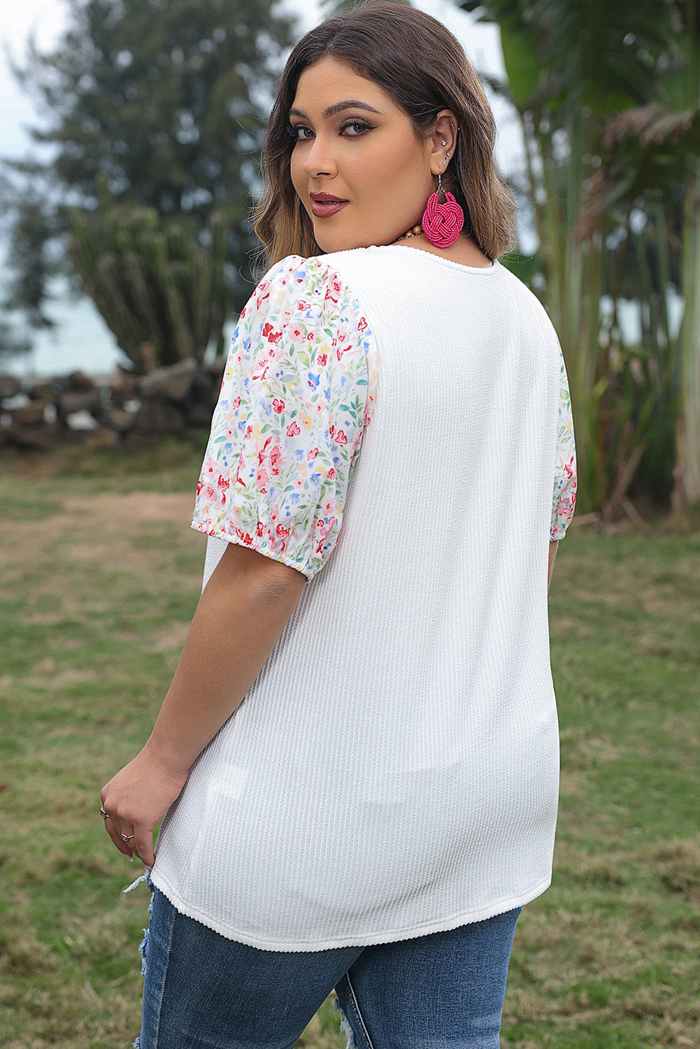 Kinslee Contrast Floral Puff Sleeve Ribbed Knit Plus Size Blouse for Women - Love Salve 
