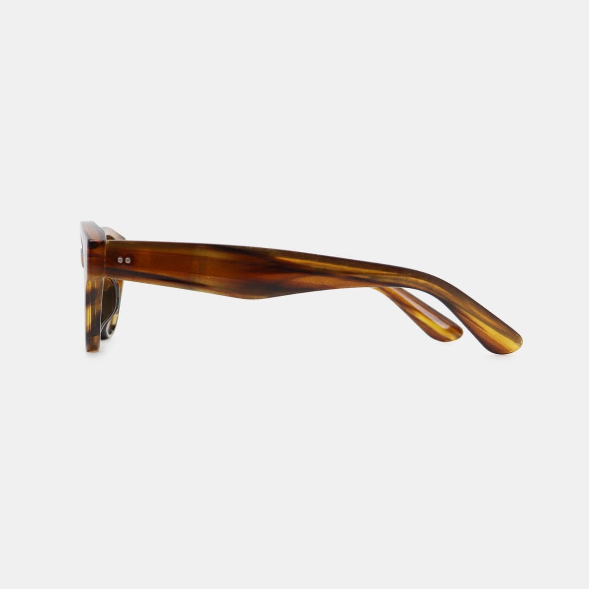 Polycarbonate Frame Cat-Eye Sunglasses.