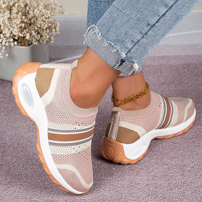 Breathable Round Toe Sneakers.