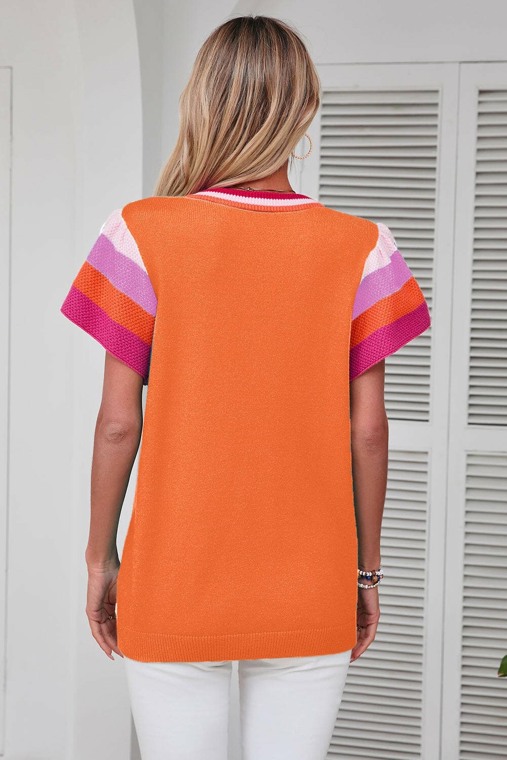 Color Block Round Neck Knit Top.