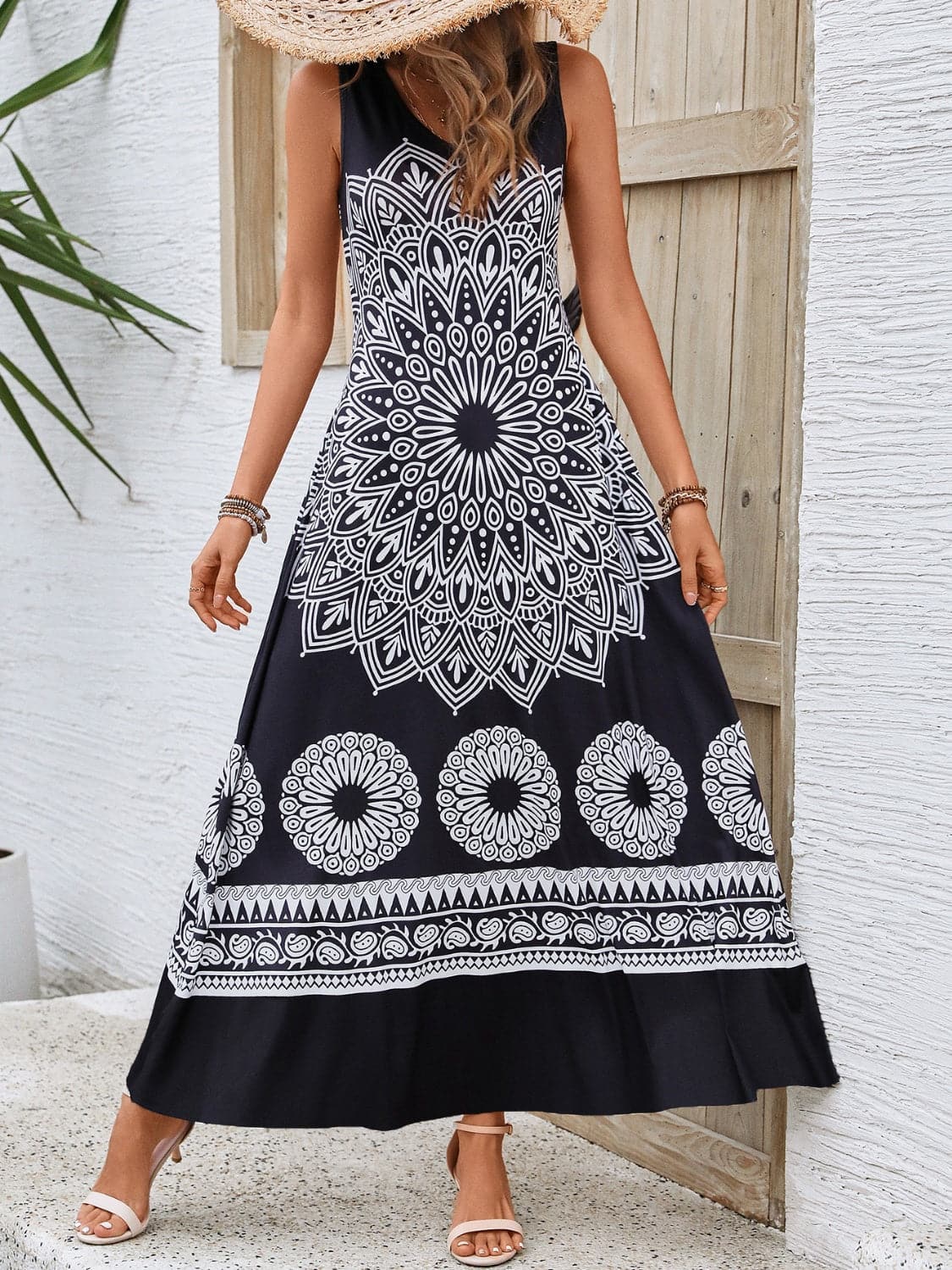 Printed Round Neck Sleeveless Dress.