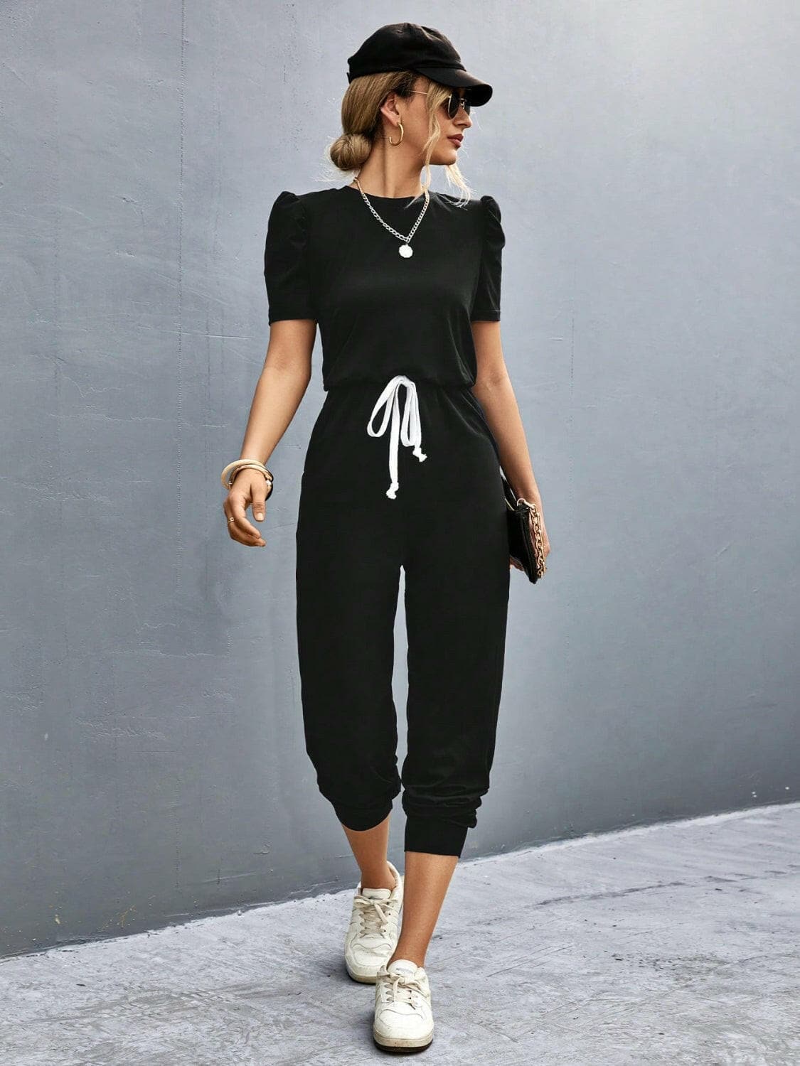 Round Neck Short Sleeve Jumpsuit.