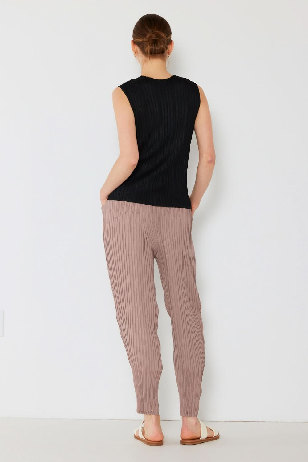 Pleated Relaxed-Fit Joggers with Modern Drop Crotch Design