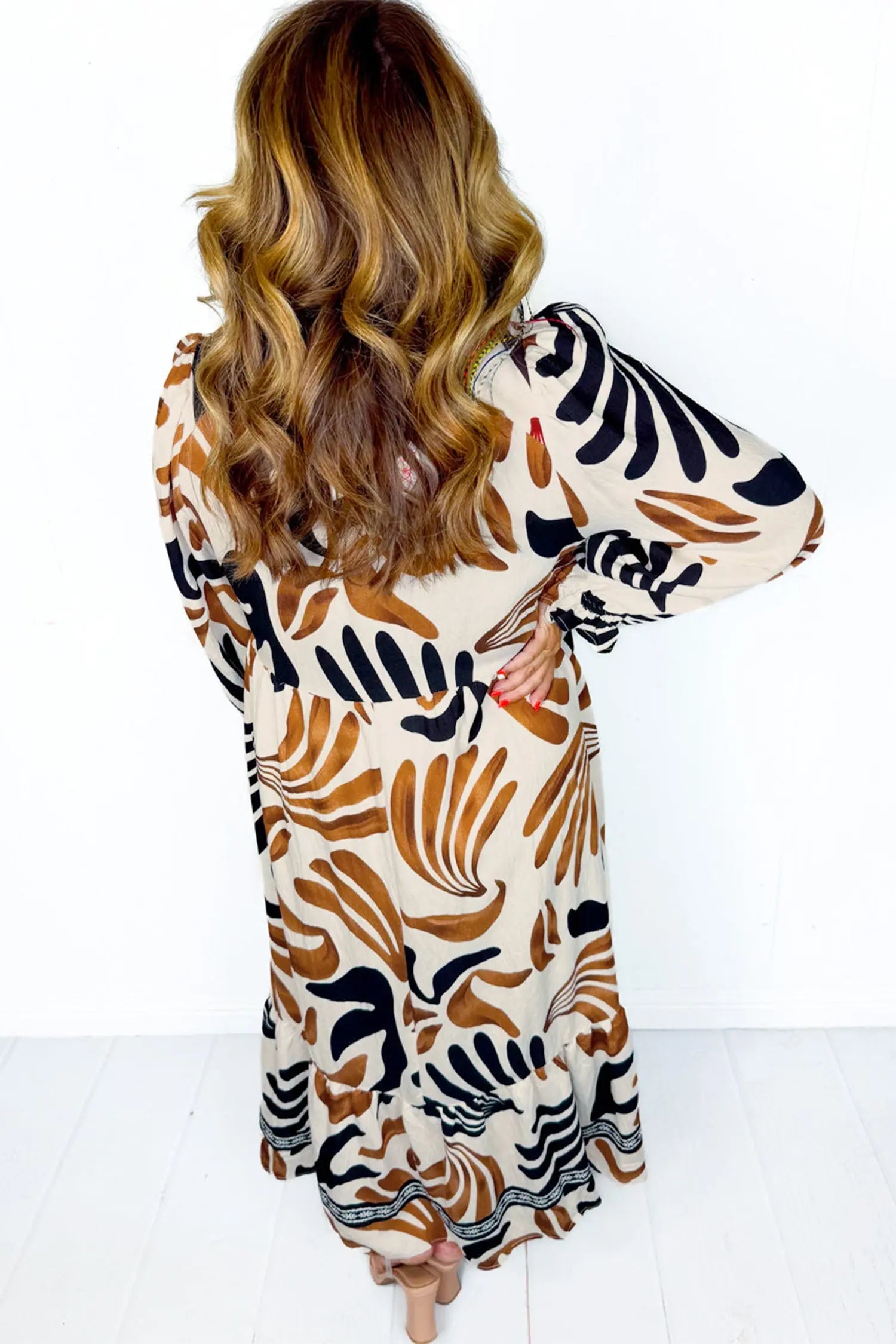 White Plus Size Abstract Print Dress With Contrast Collar Split Neck Long Dress Dear-Lover Dropshipping