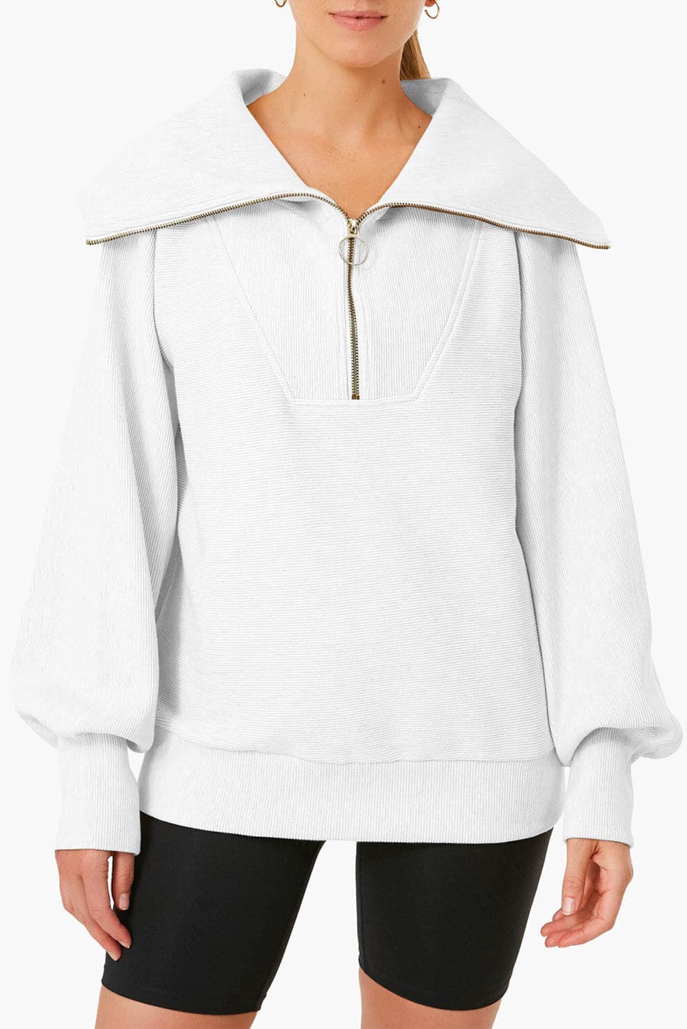 Pocketed Quarter Zip Collared Neck Sweatshirt.