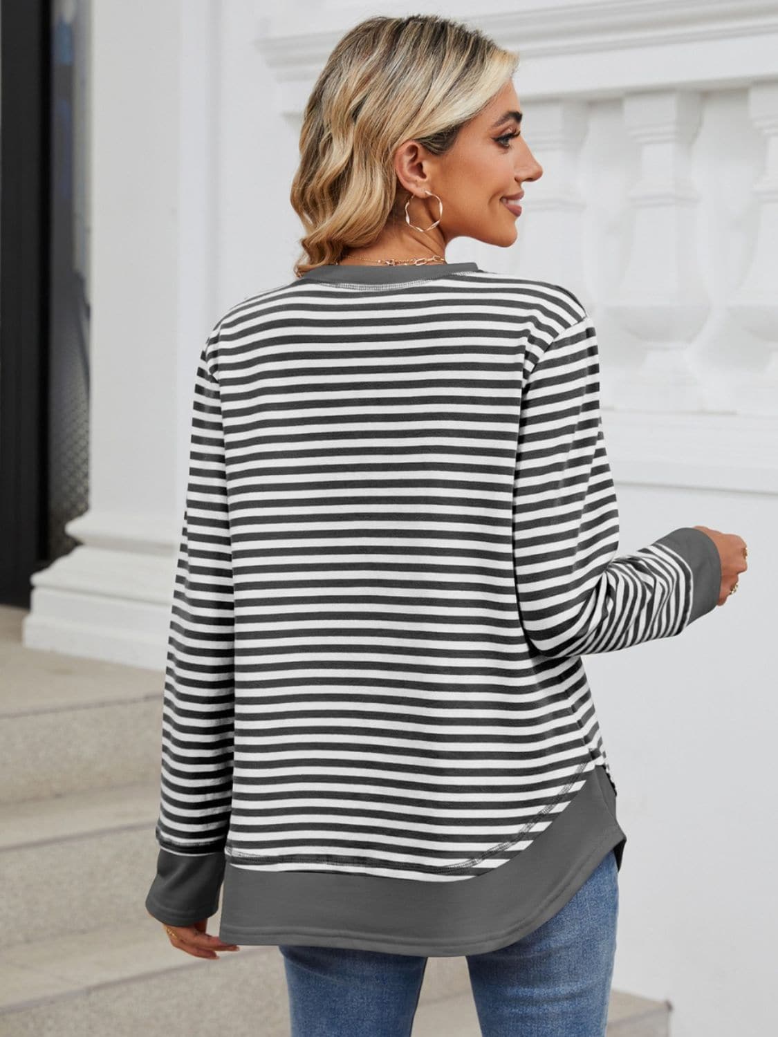 Striped Round Neck Long Sleeve Sweatshirt.