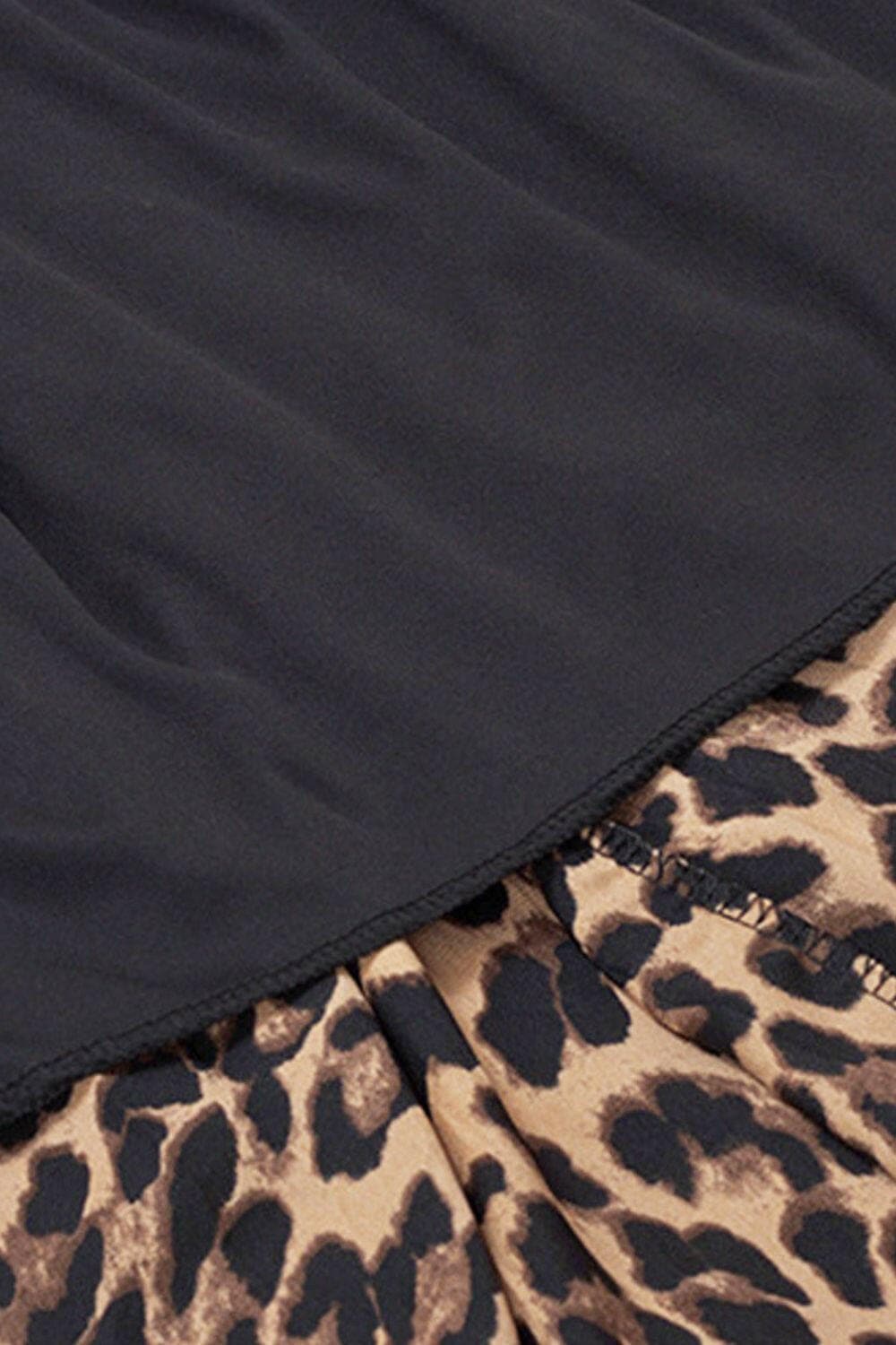 Plus Size Leopard Elastic Waist Midi Skirt.