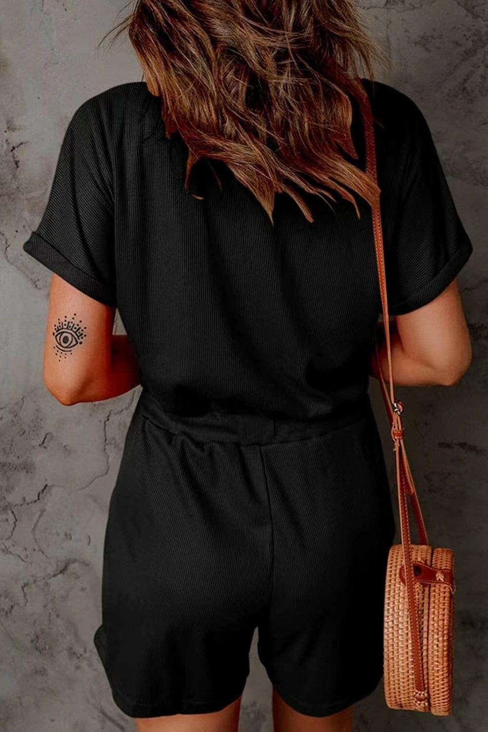 Full Size Drawstring V-Neck Short Sleeve RomperExperience Ultimate Comfort and Style with Our Full Size Drawstring V-Neck Short Sleeve Romper
 
 
Effortless Elegance: Elevate your everyday look with this chic romLove Salve -Neck Short Sleeve Romperjust arrived