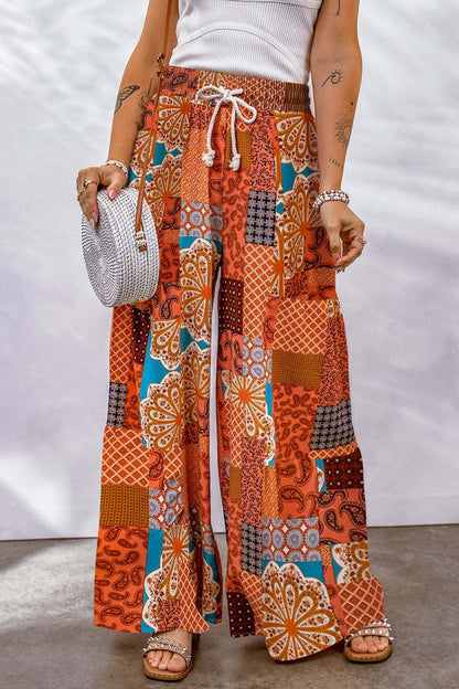 Chic printed wide leg pants with drawstring detail