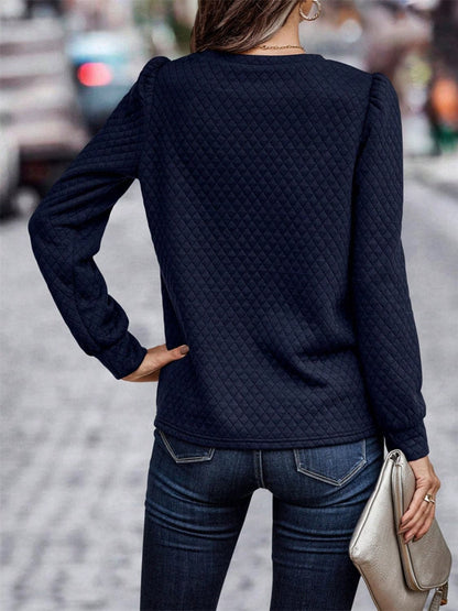 Round Neck Long Sleeve Sweatshirt.