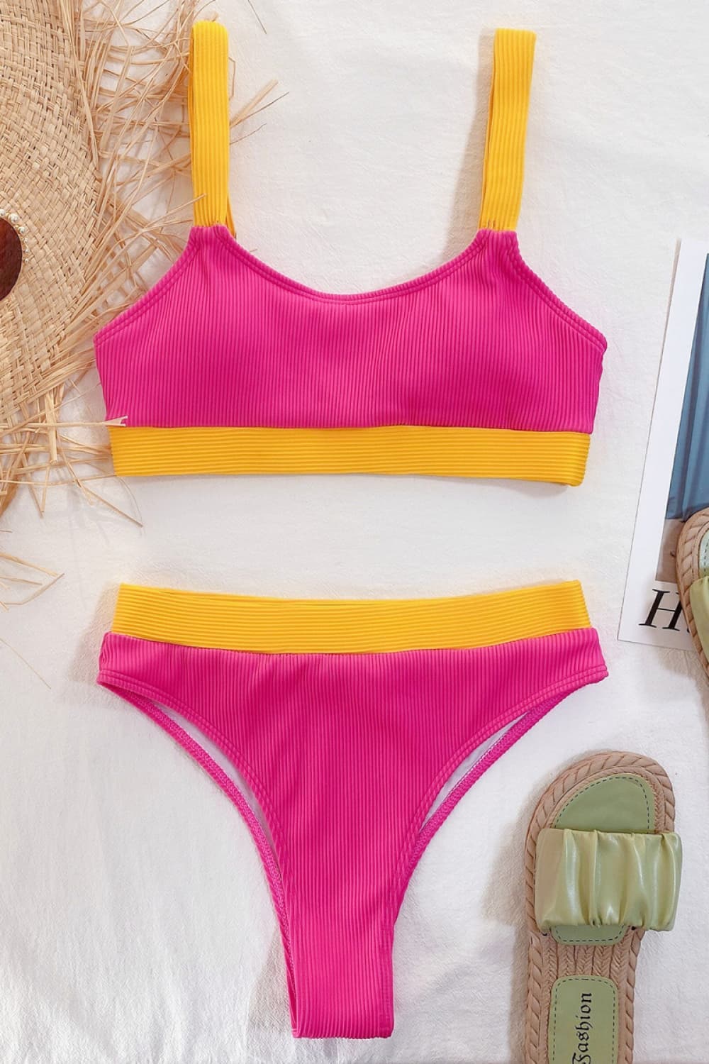 Color Block Scoop Neck Bikini Set.