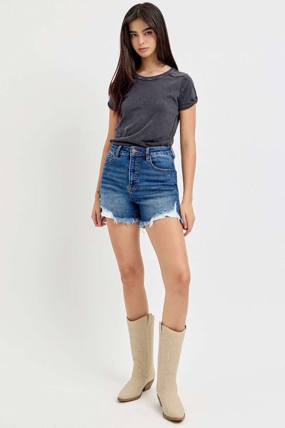 Chic high-rise denim shorts with trendy side step hem