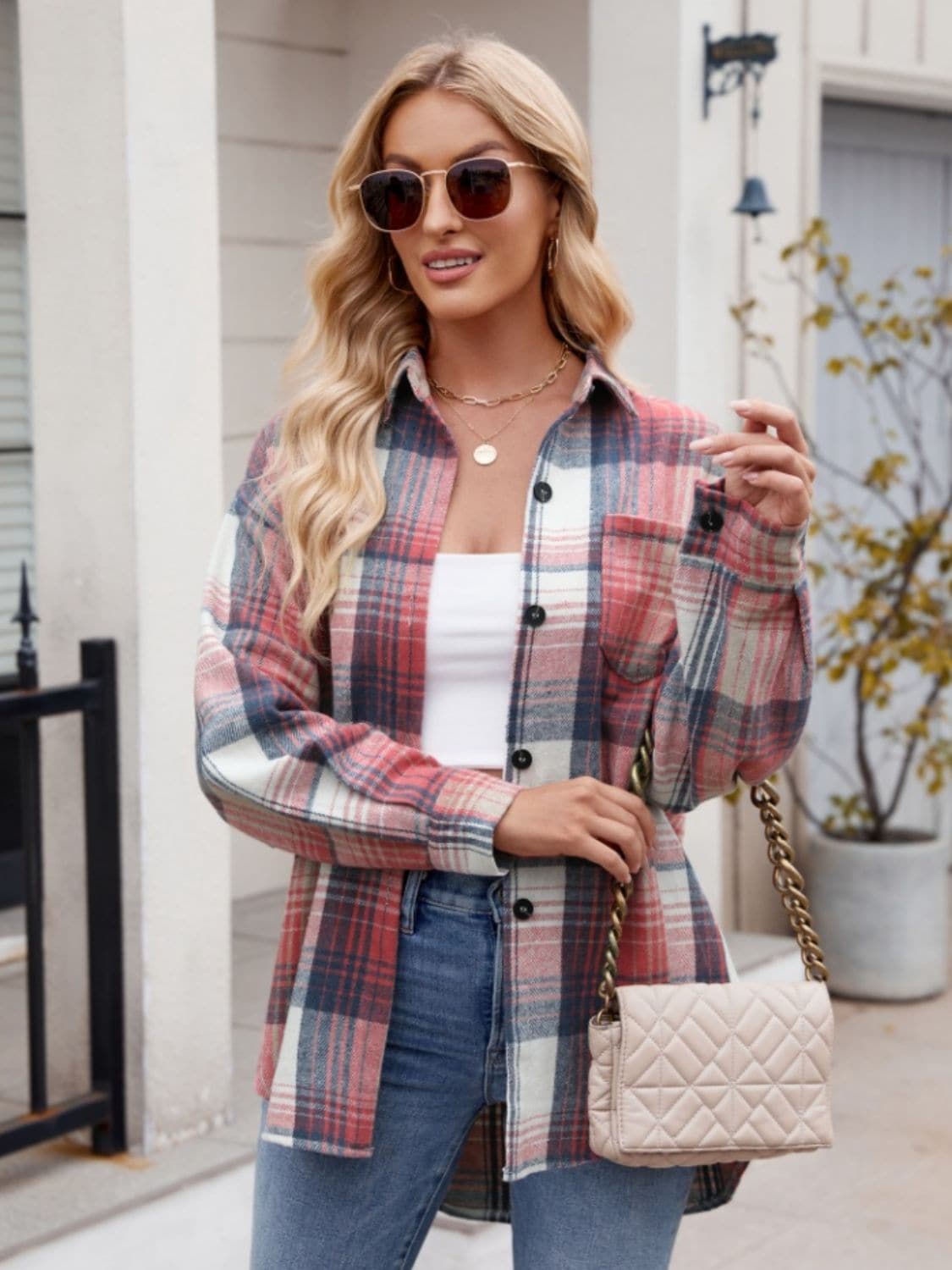 Pocketed Plaid Collared Neck Long Sleeve Shirt.