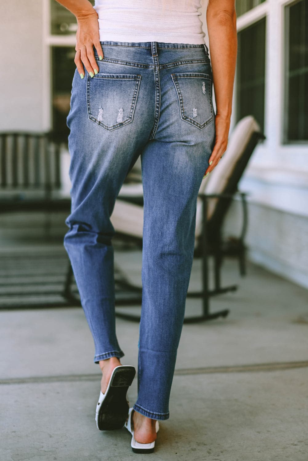 Santa Graphic Distressed Jeans with Pockets.