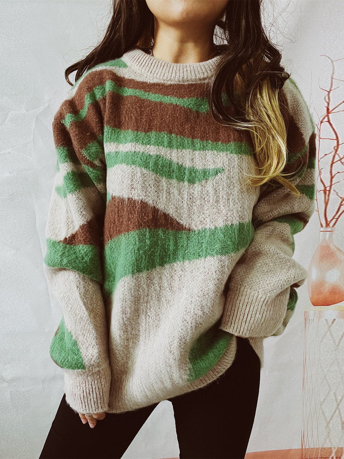 Color Block Round Neck Sweater.