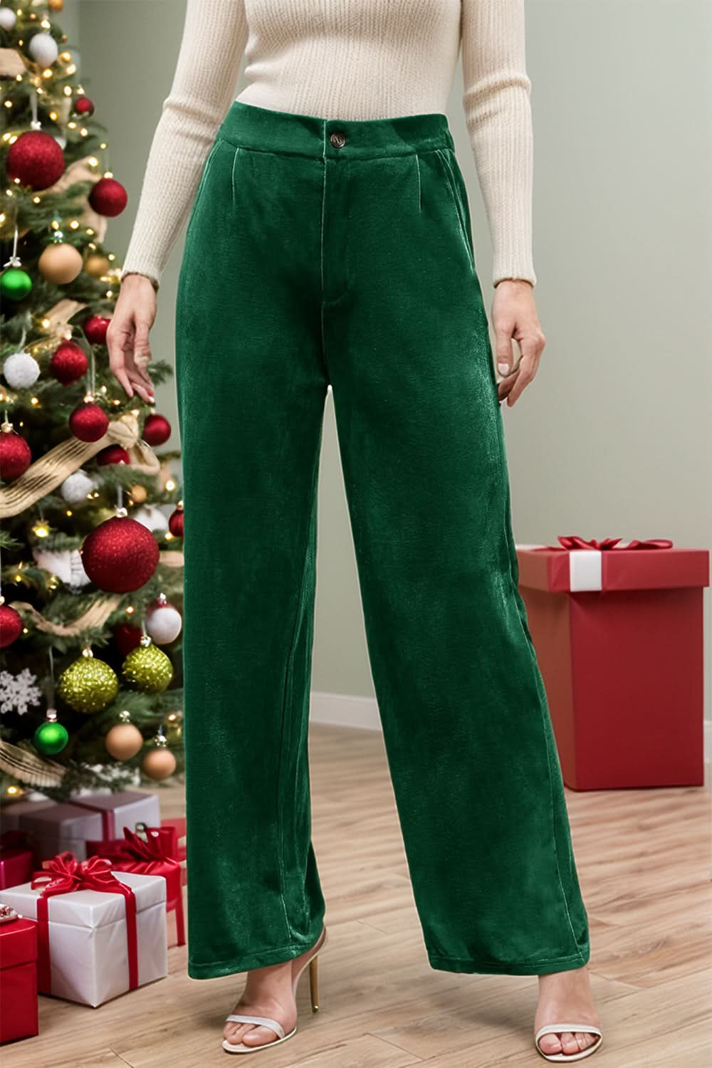 Chic Velvet Wide-Leg Trousers with Functional Pockets