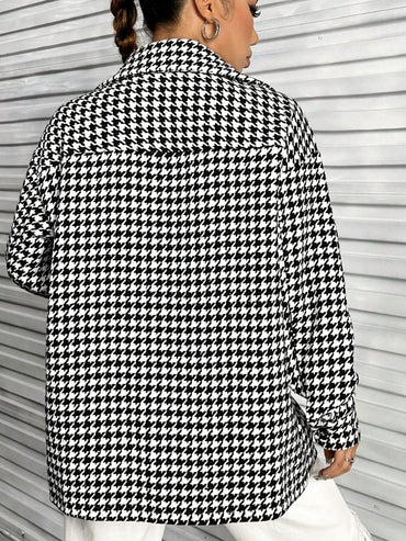 Chic houndstooth button shacket