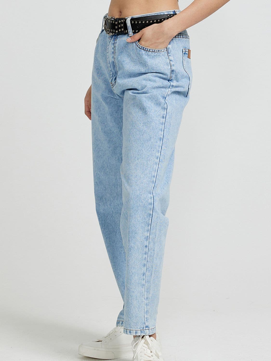 Pocketed Straight Leg Jeans.