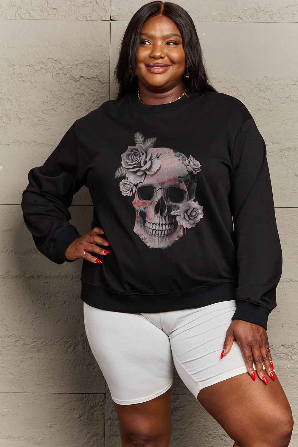 Skull graphic casual sweatshirt