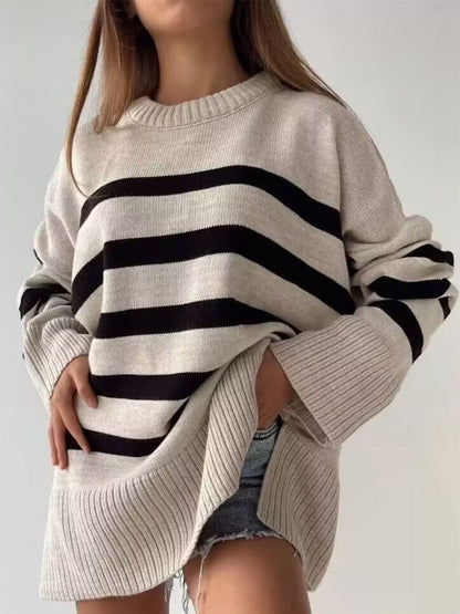 Chic slit striped sweater with round neckline