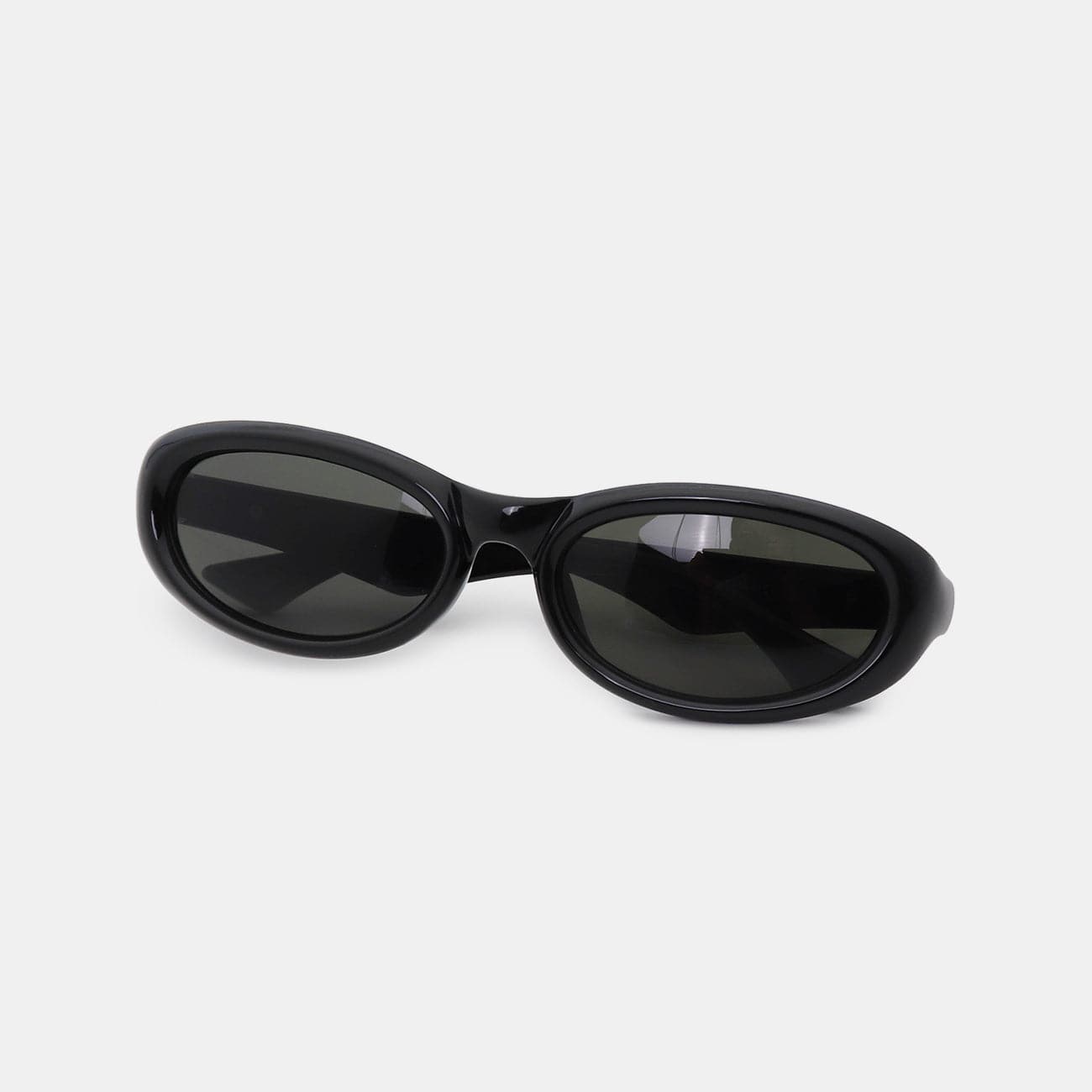 Polycarbonate Frame Cat Eye Sunglasses.