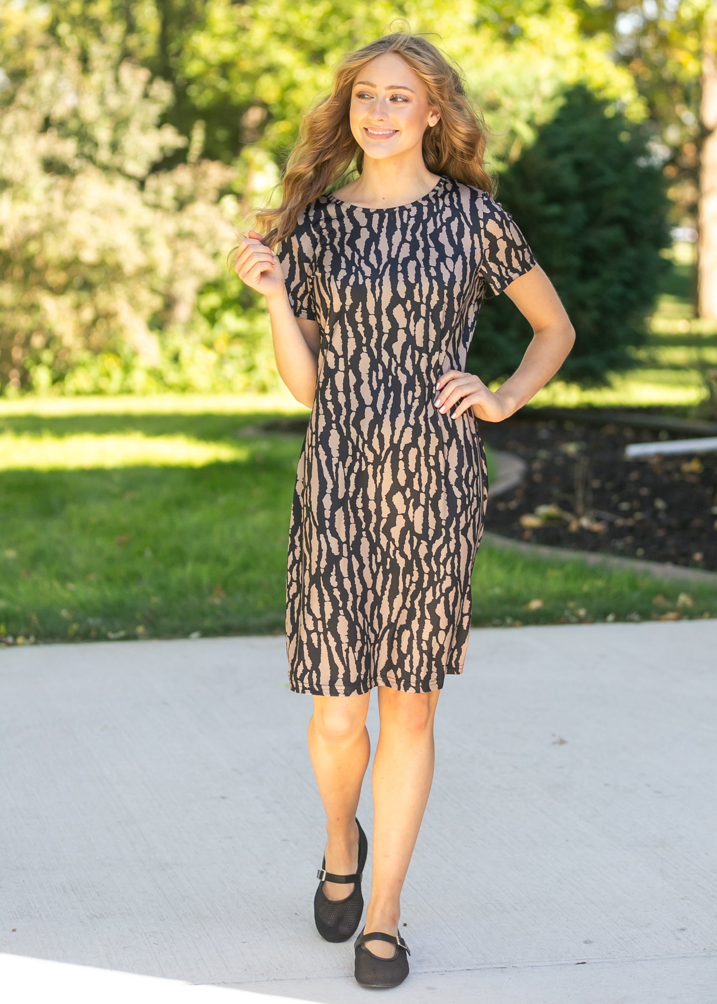 Annabella Shift Midi Dress Inherit Co.