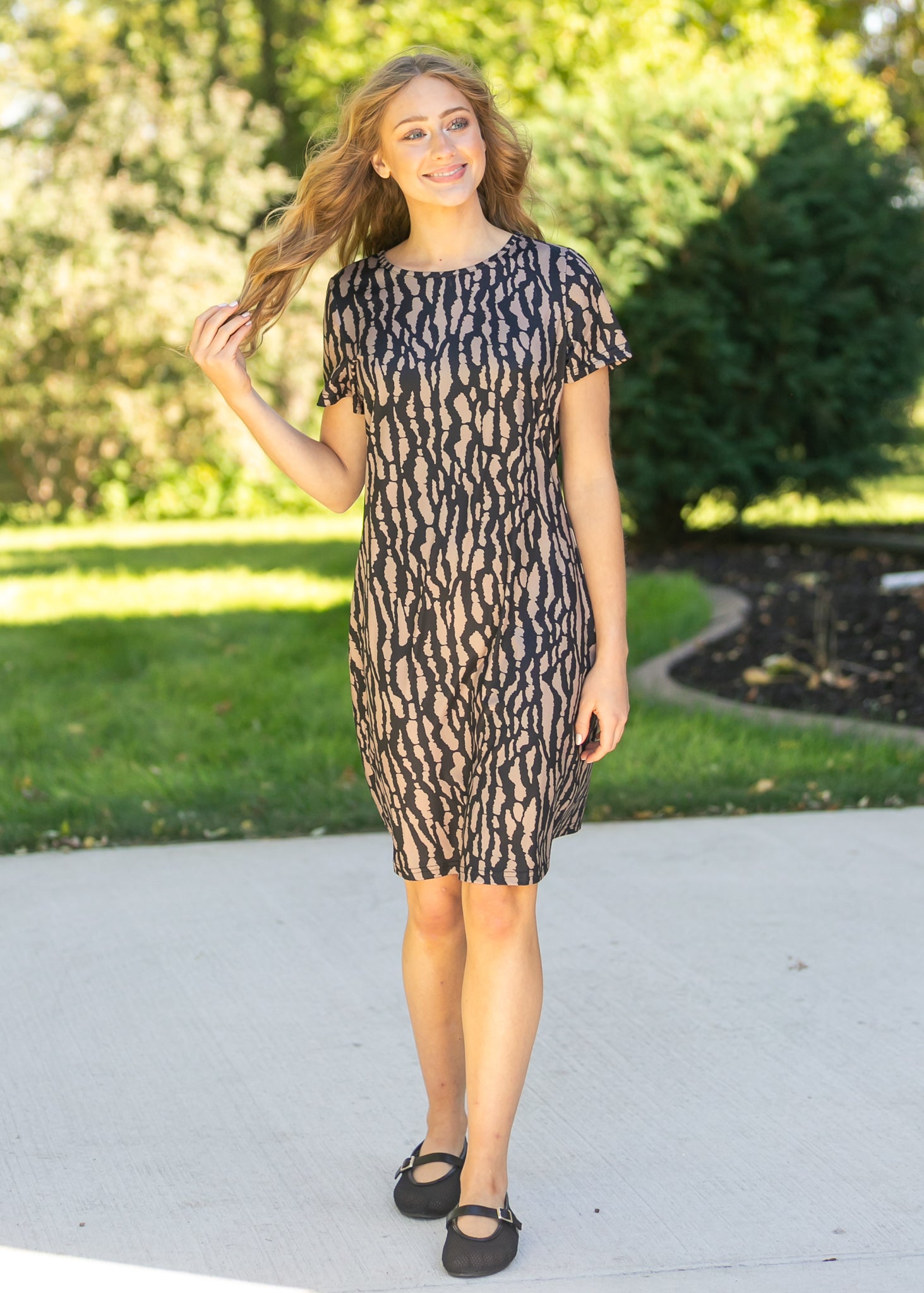 Annabella Shift Midi Dress Inherit Co.