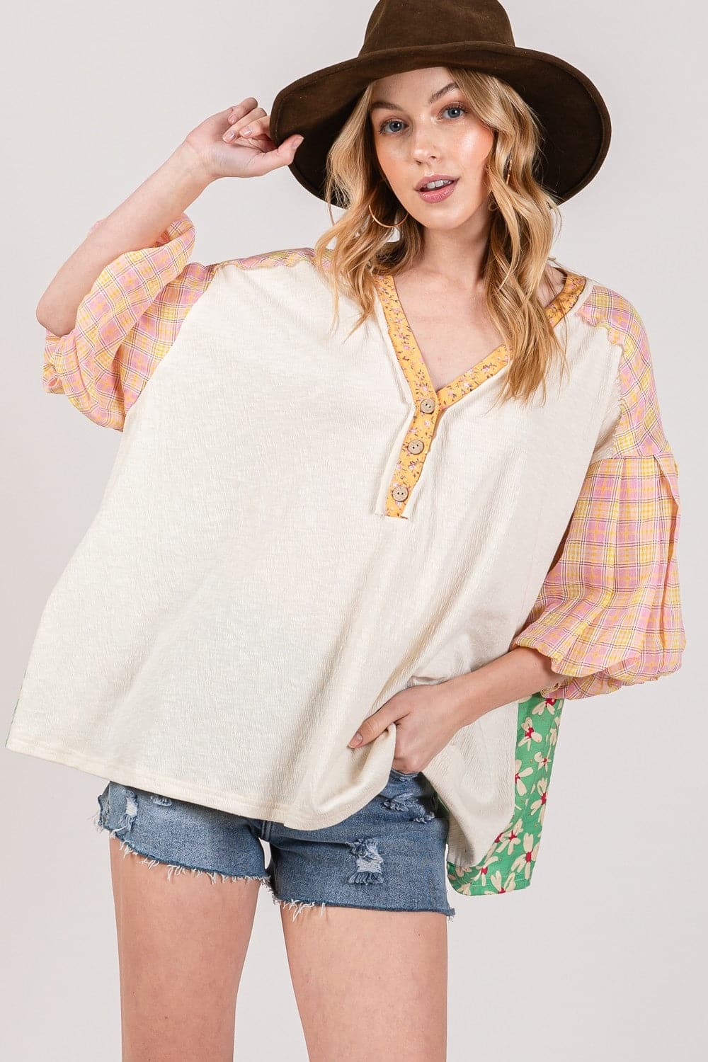 SAGE + FIG Color Block Bubble Sleeve Top.