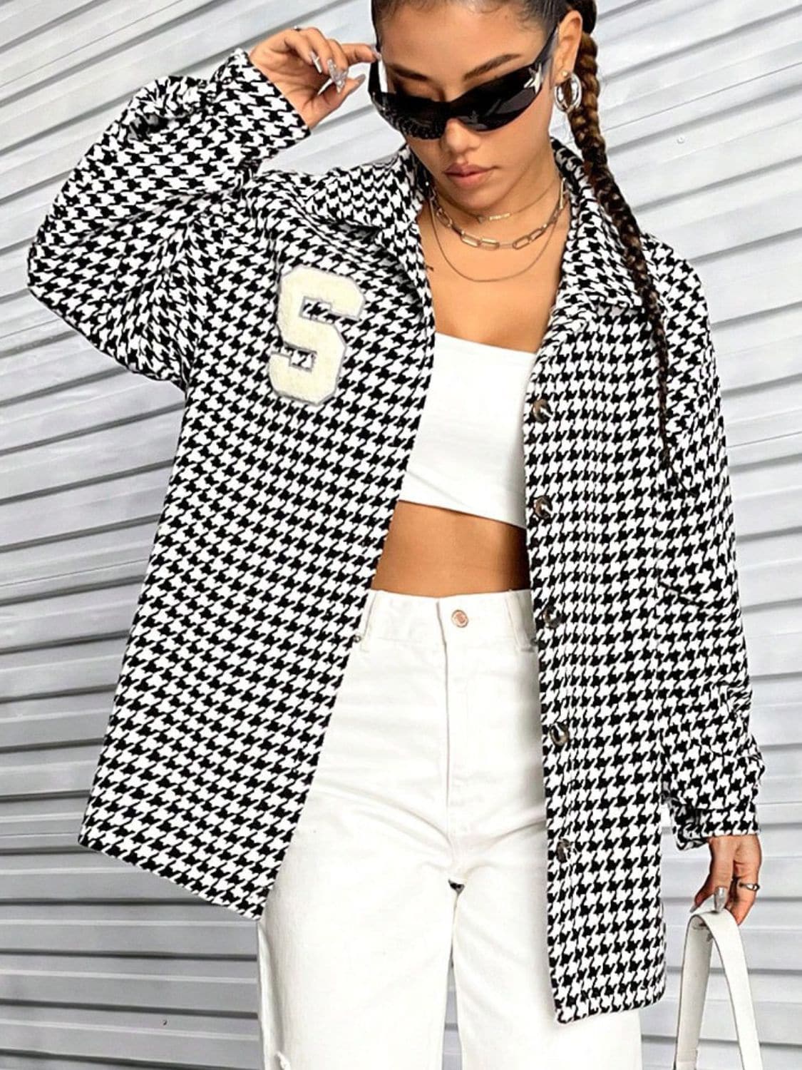 Chic houndstooth button shacket