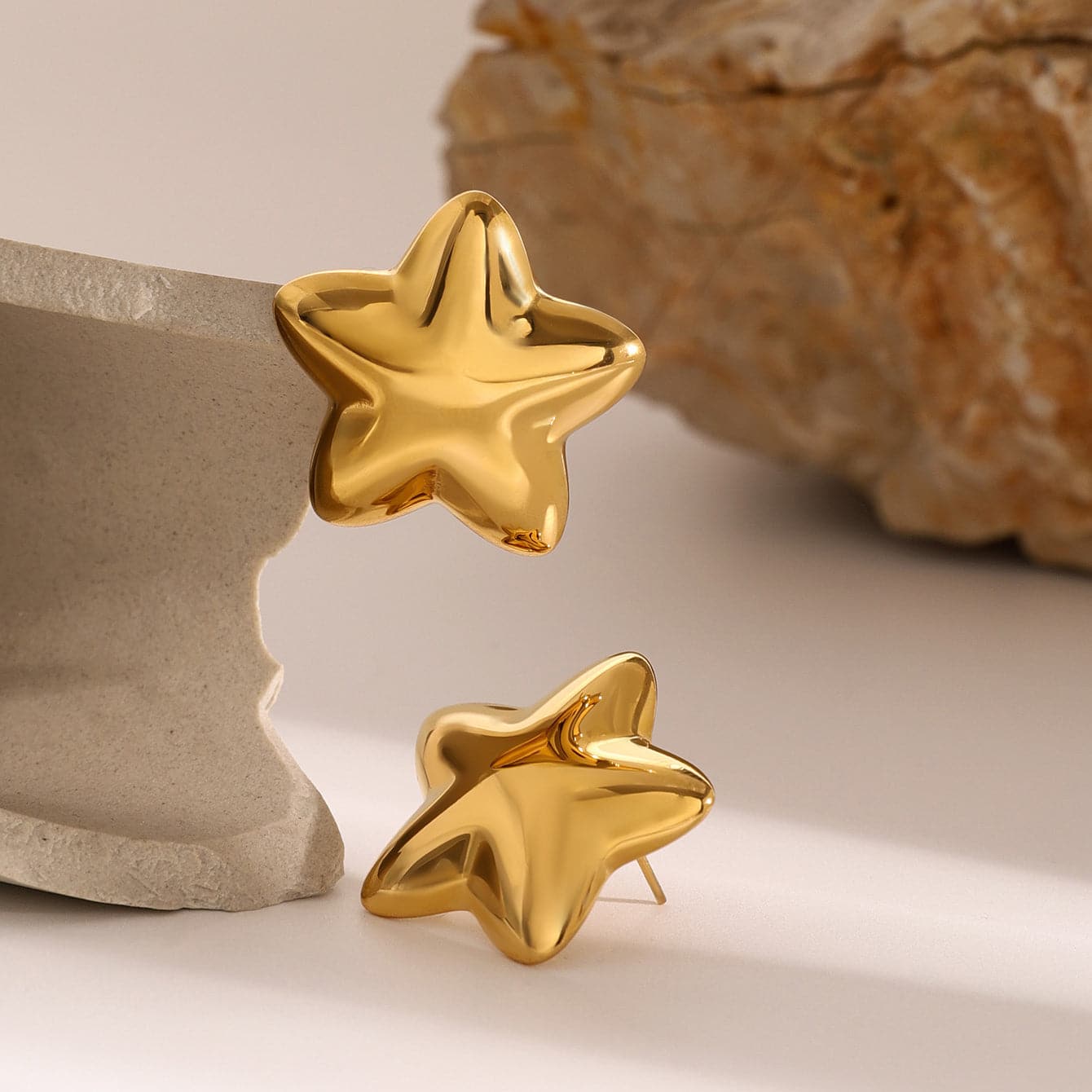 Elegant 18K gold-plated star stud earrings in stainless steel