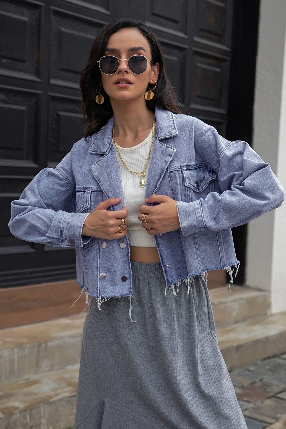 Lapel Collar Long Sleeve Denim Jacket.