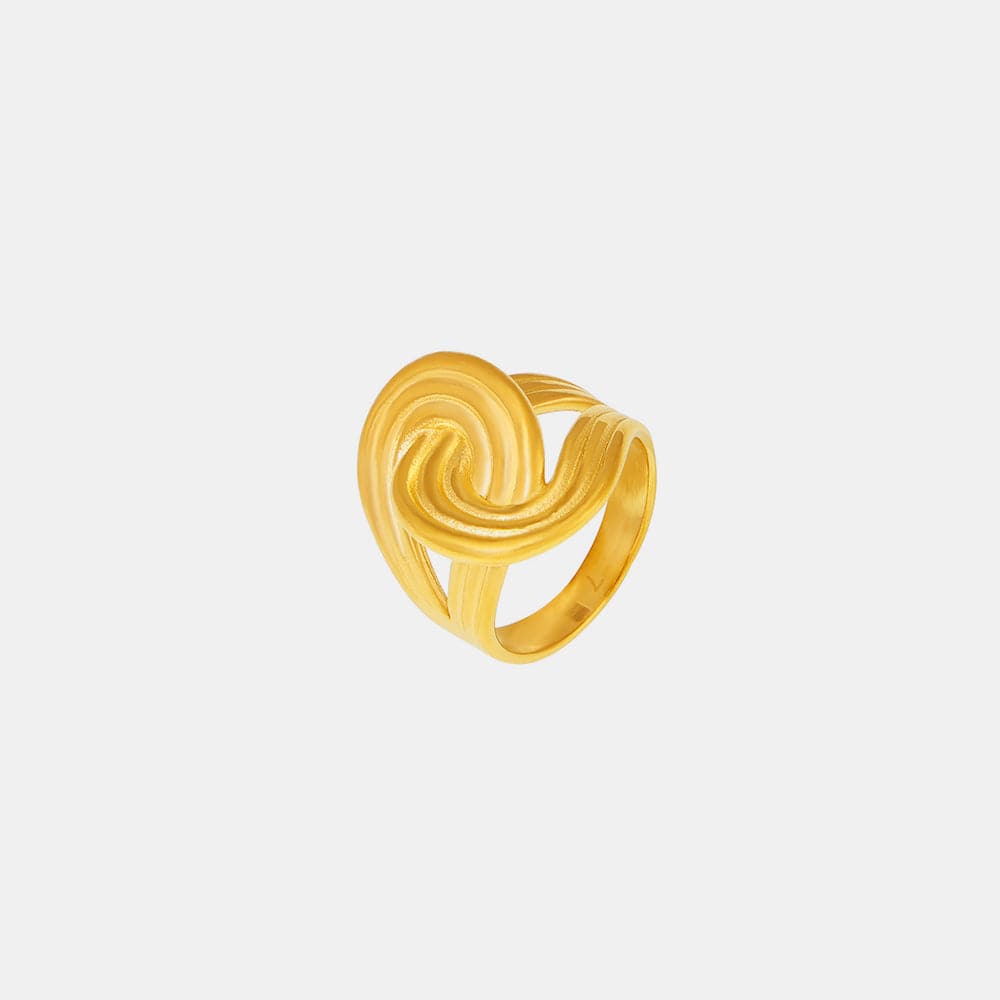 Elegant 18K gold-plated twisted band ring