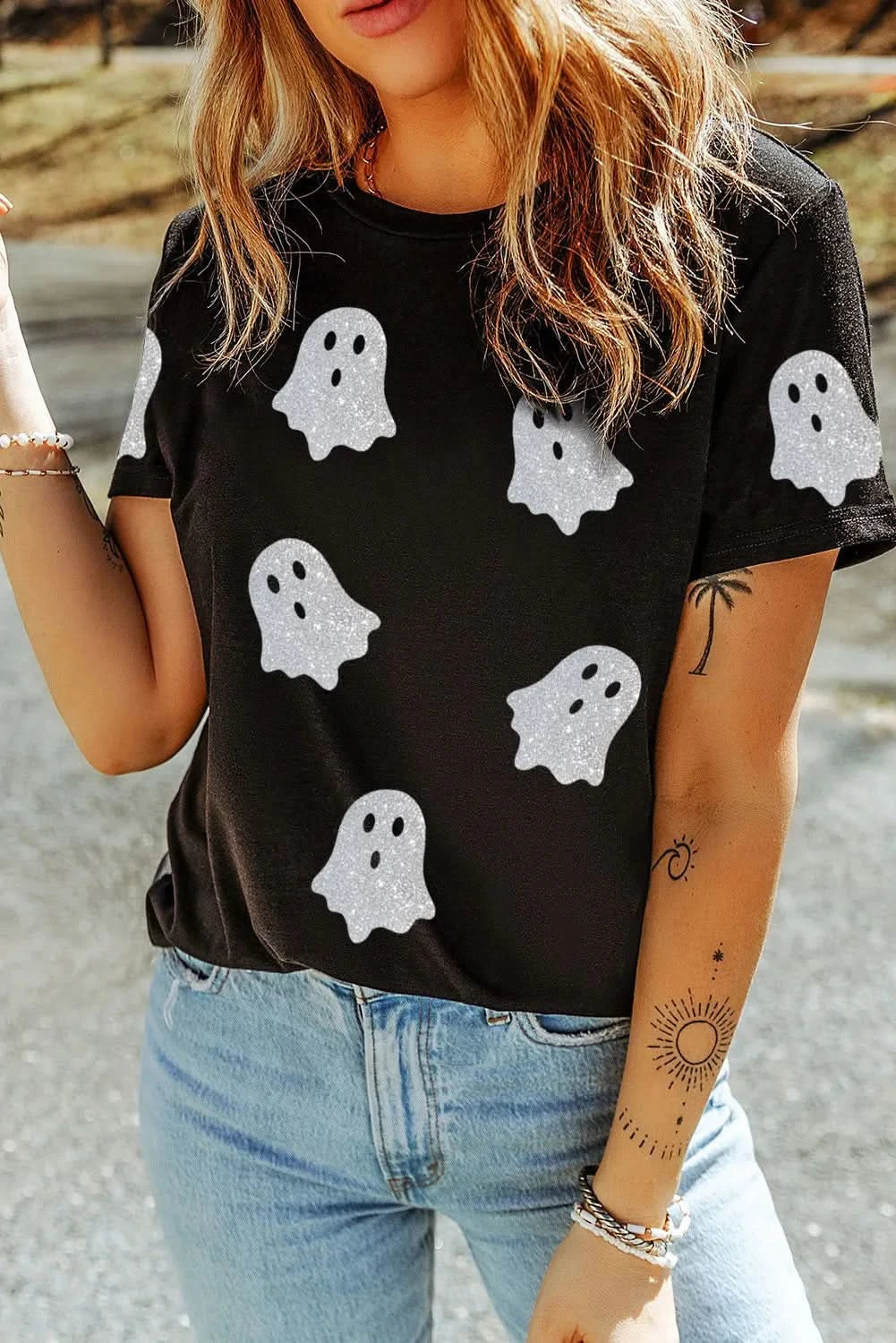 Sparkling ghost graphic short sleeve tee