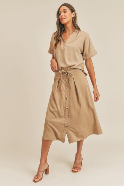 Chic Short Sleeve Top and Classic Button Down Midi Skirt Ensemble