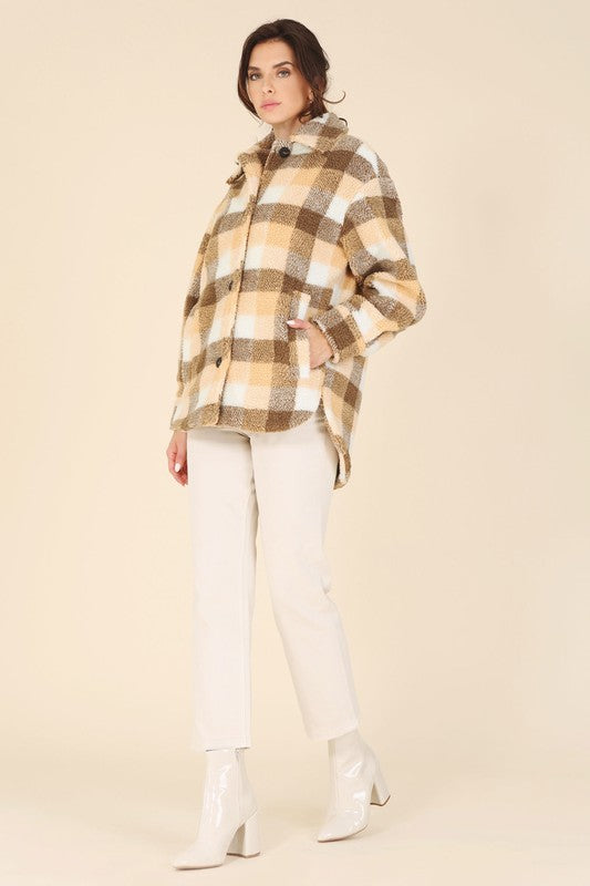 Cozy plaid sherpa jacket with functional pockets