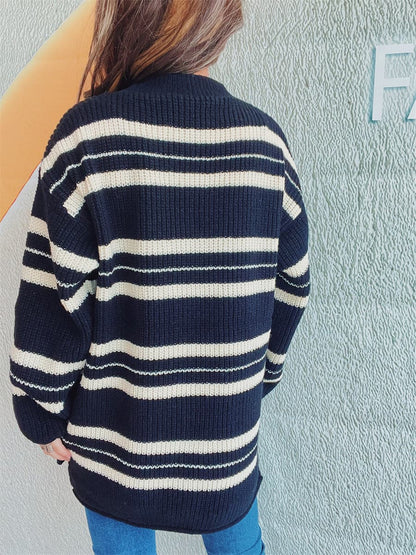 Cozy striped long sleeve sweater with pockets