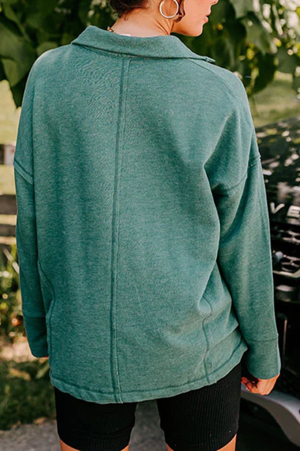 Collared Neck Long Sleeve Sweatshirt.