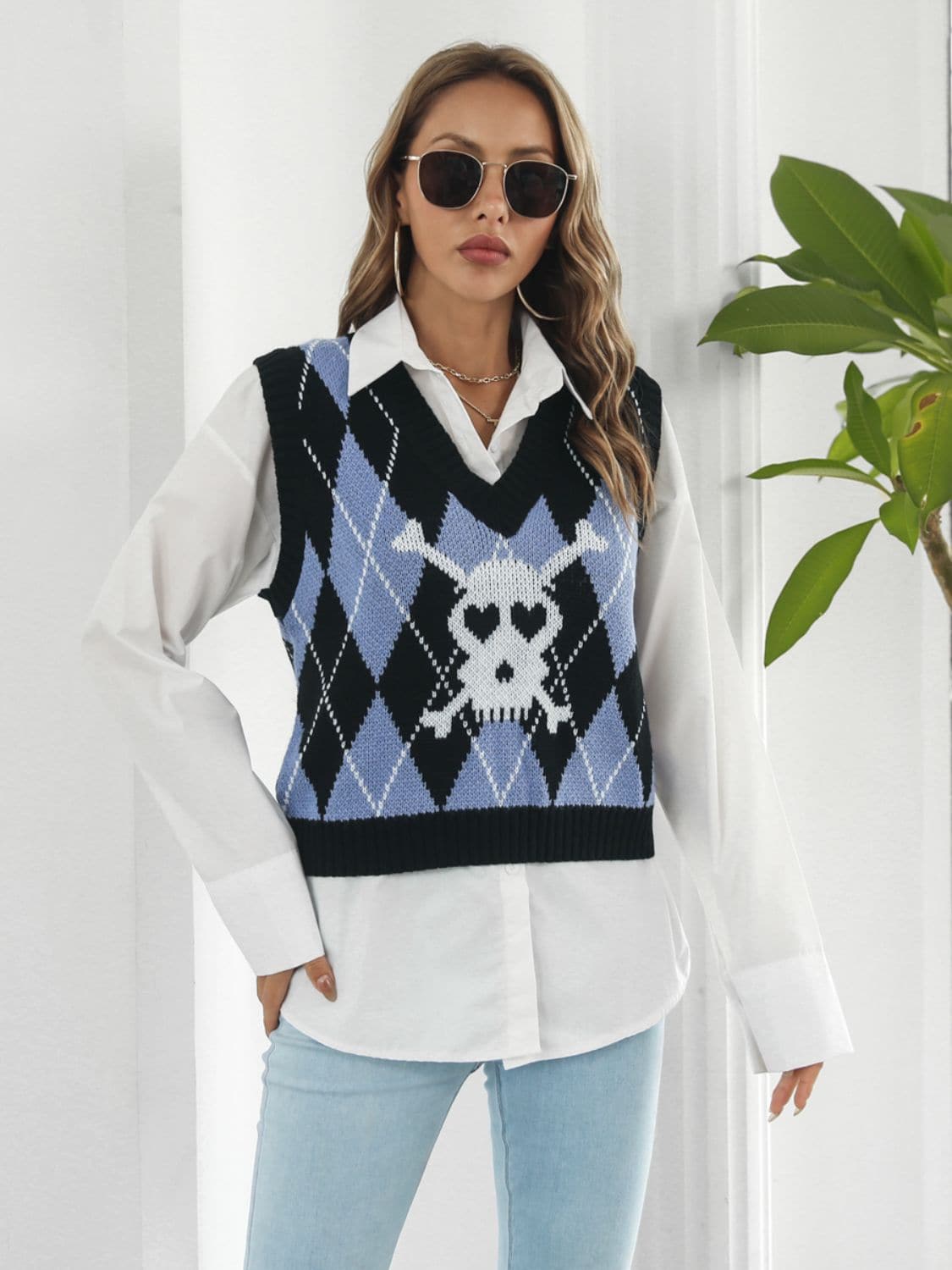 Geometric skull v-neck sweater vest