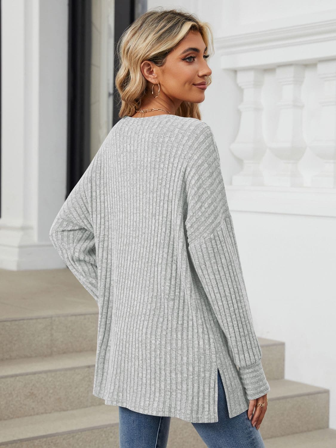 Ribbed Round Neck Long Sleeve T-Shirt.