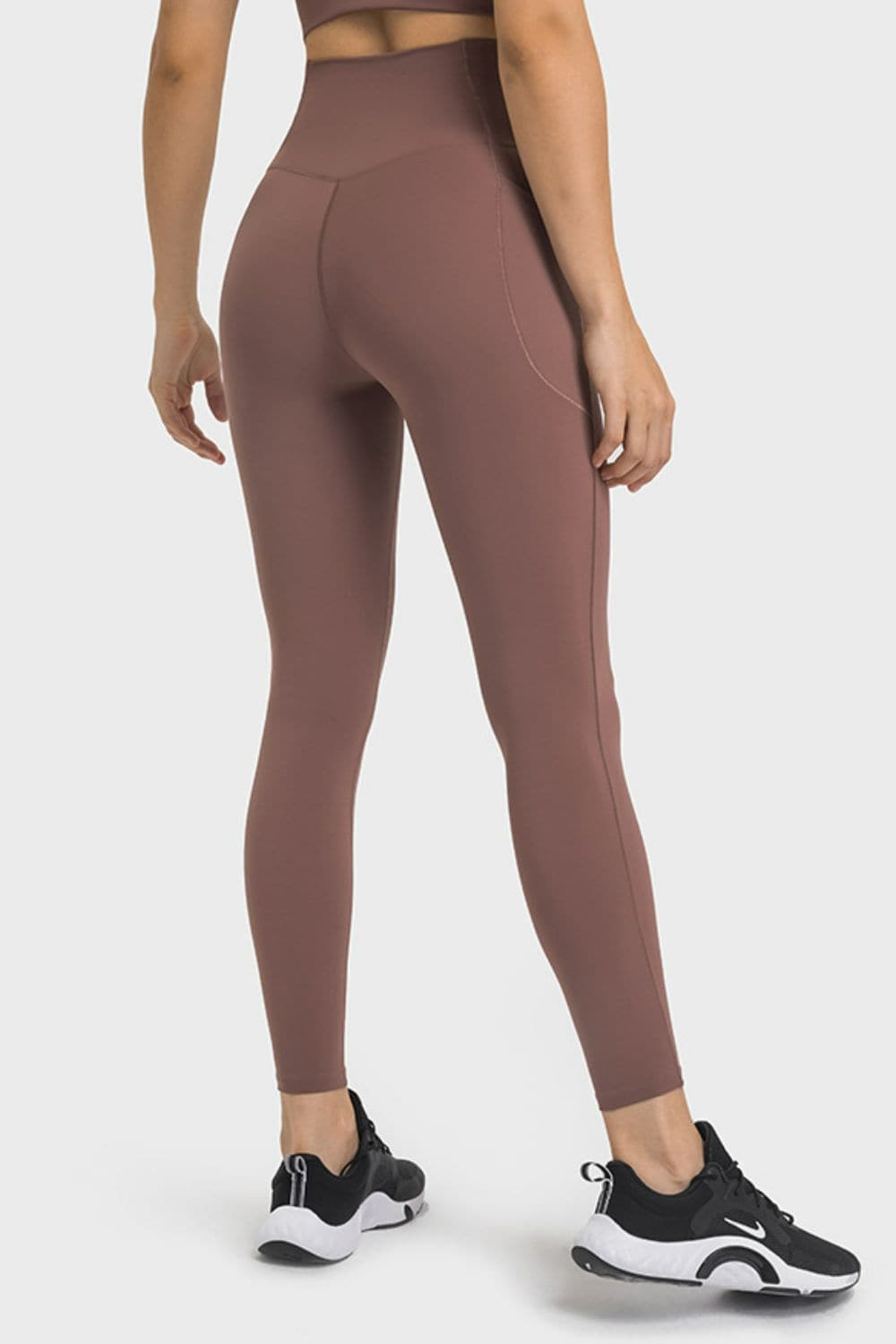 V-Waist Yoga Leggings with Pockets.