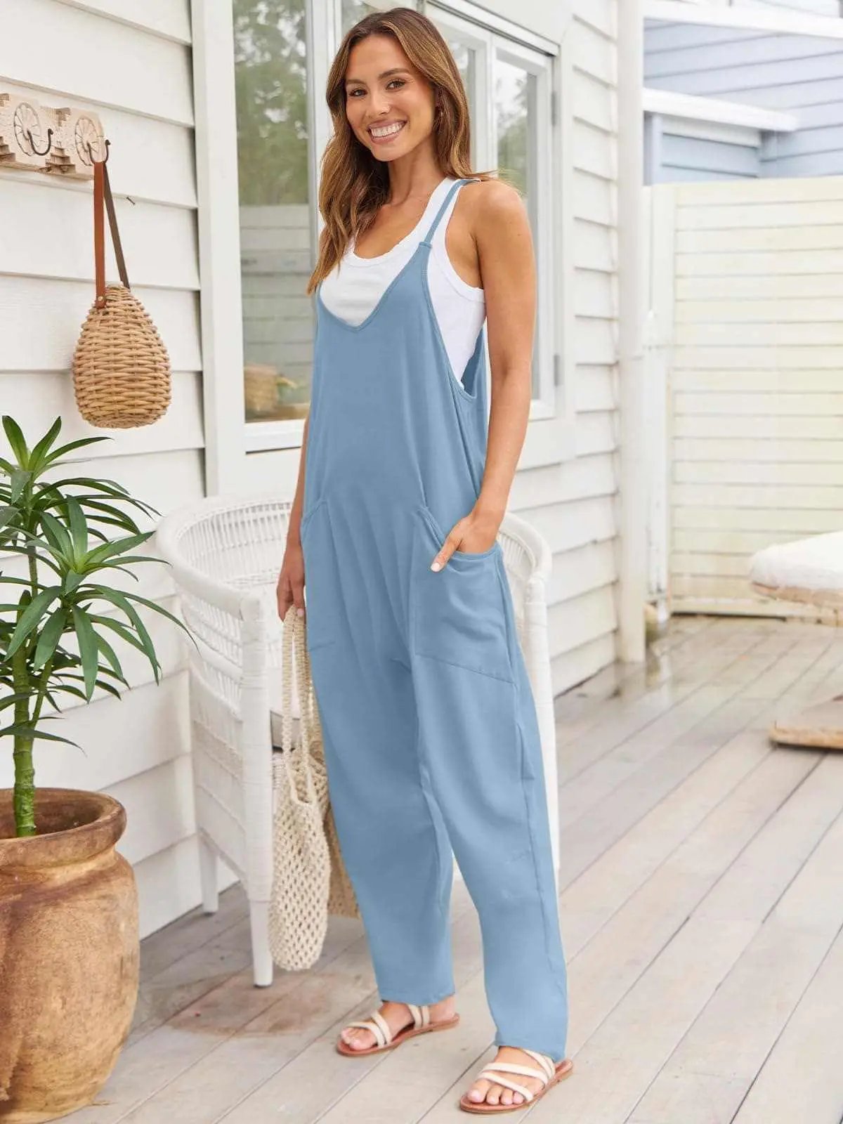 V-neck pocket jumpsuit - Love Salve 