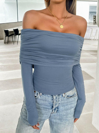 Ruched Off-Shoulder Long Sleeve T-ShirtRuched Off-Shoulder Long Sleeve T-Shirt

Indulge in effortless style with our Ruched Off-Shoulder Long Sleeve T-Shirt, a versatile piece designed to elevate your eveLove Salve -Shoulder Long SleeveT-shirts