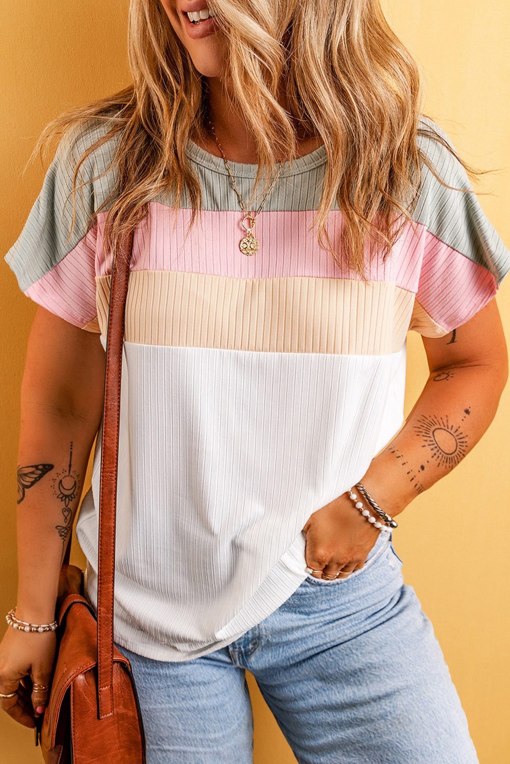 Chic white colorblock batwing sleeve ribbed plus size tee