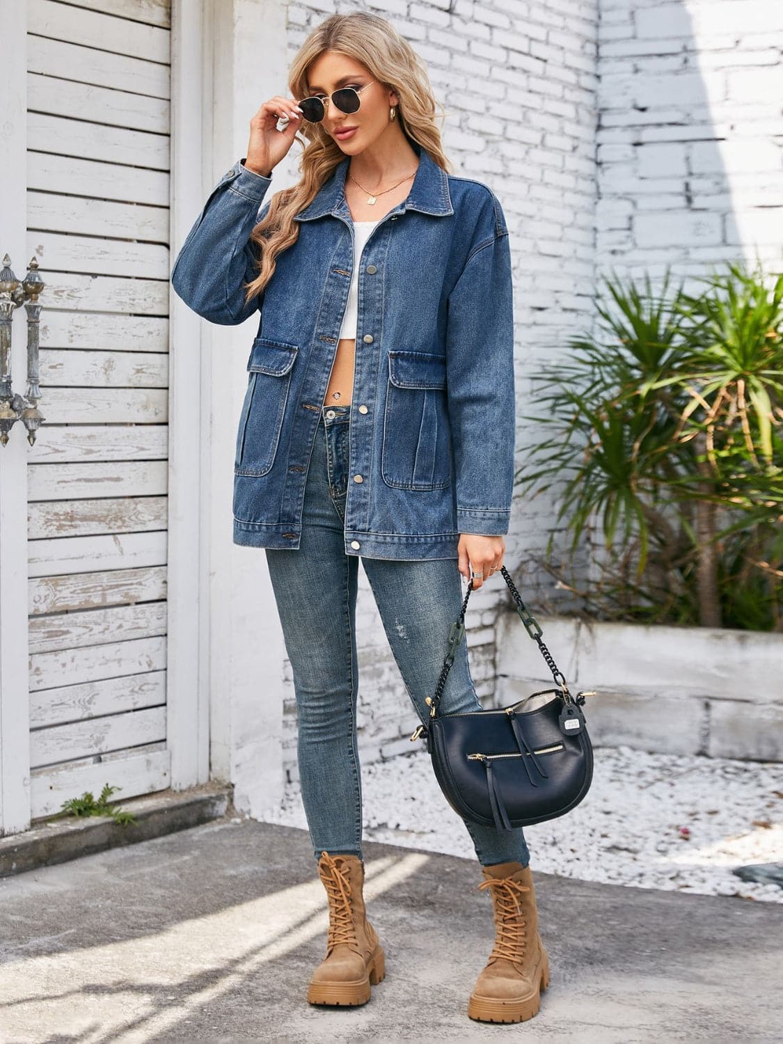 Chic button-up denim jacket with long sleeves