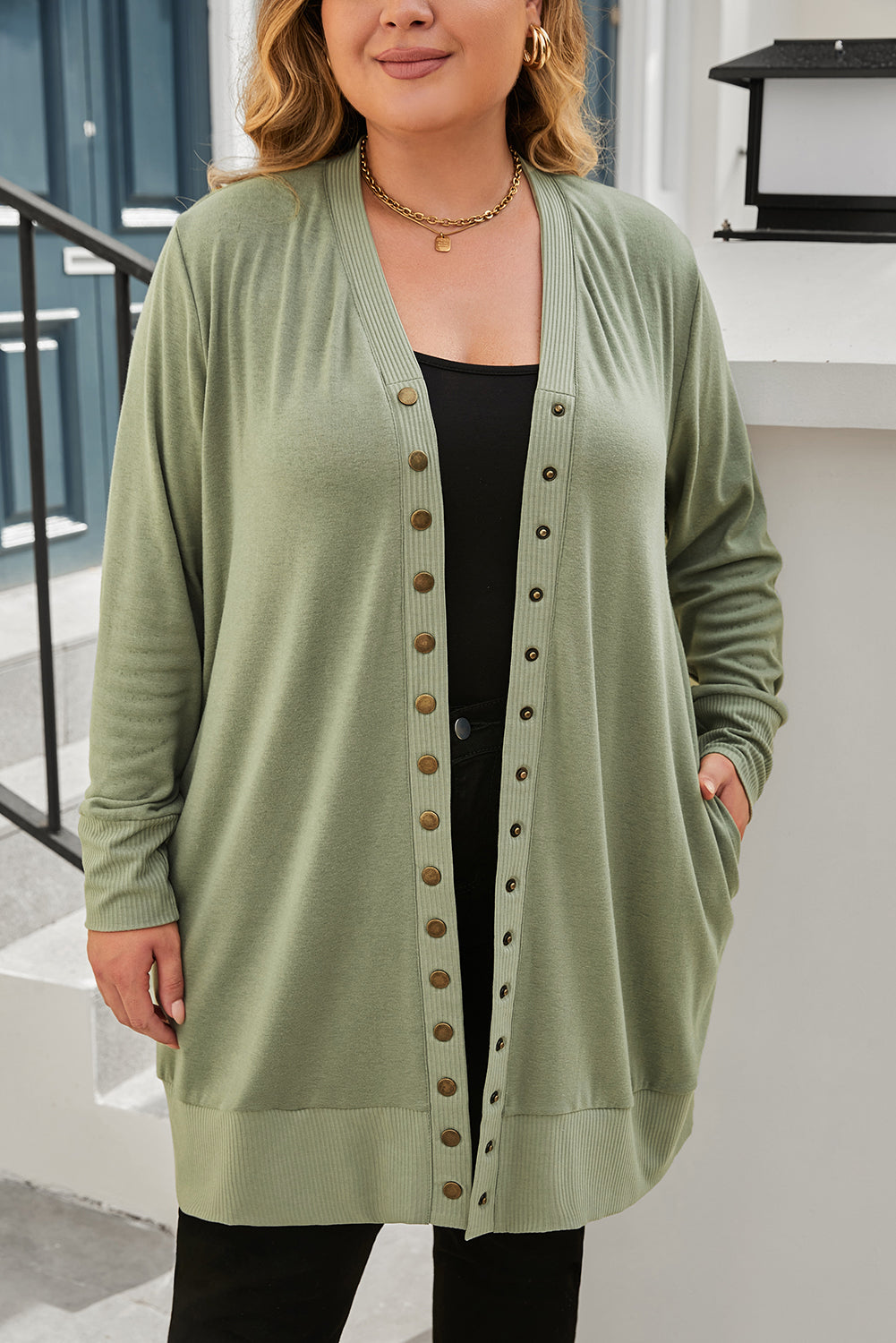 Chic green plus size snap-button knit cardigan for effortless style