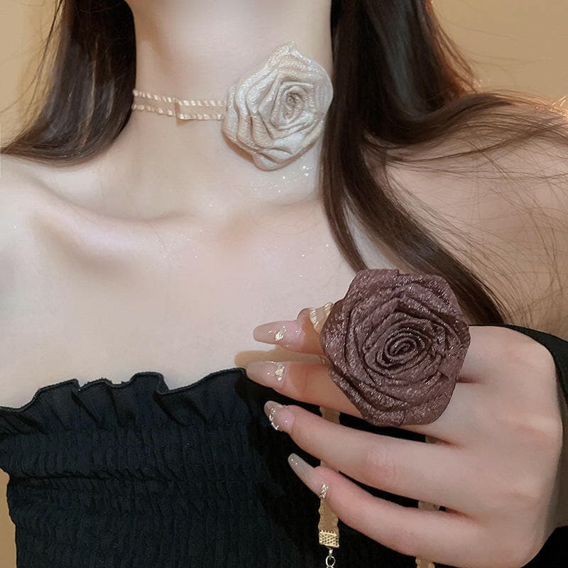 3D Rose Alloy Buckle Necklace.