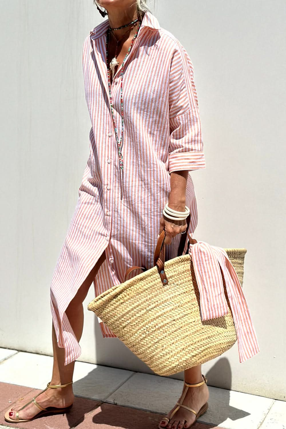 Chic button-up dress with sleeves