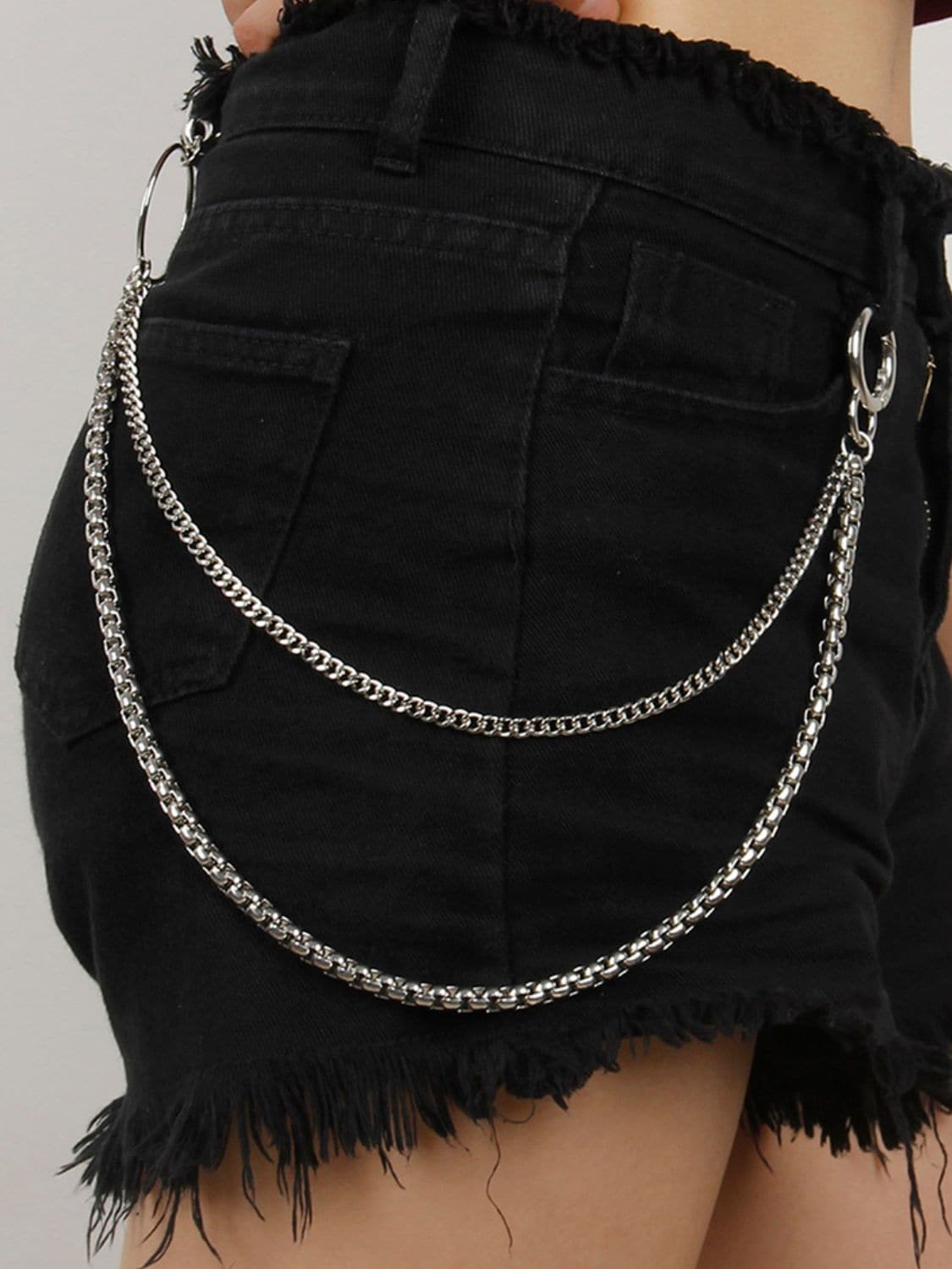 Double-Layered Metal Chain Belt.