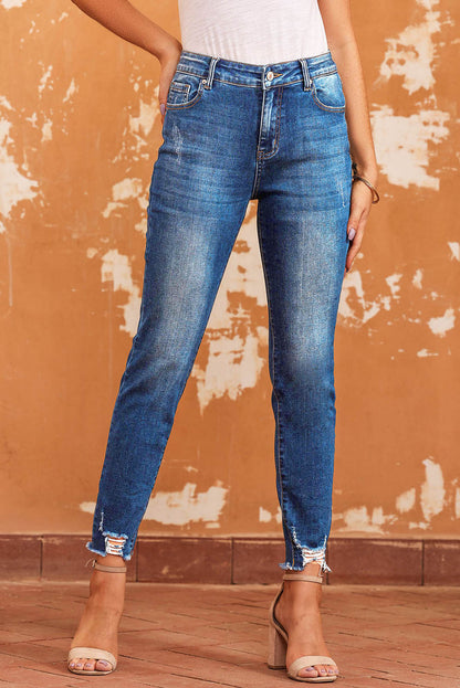 Chic blue ankle-length skinny jeans with raw hem detail