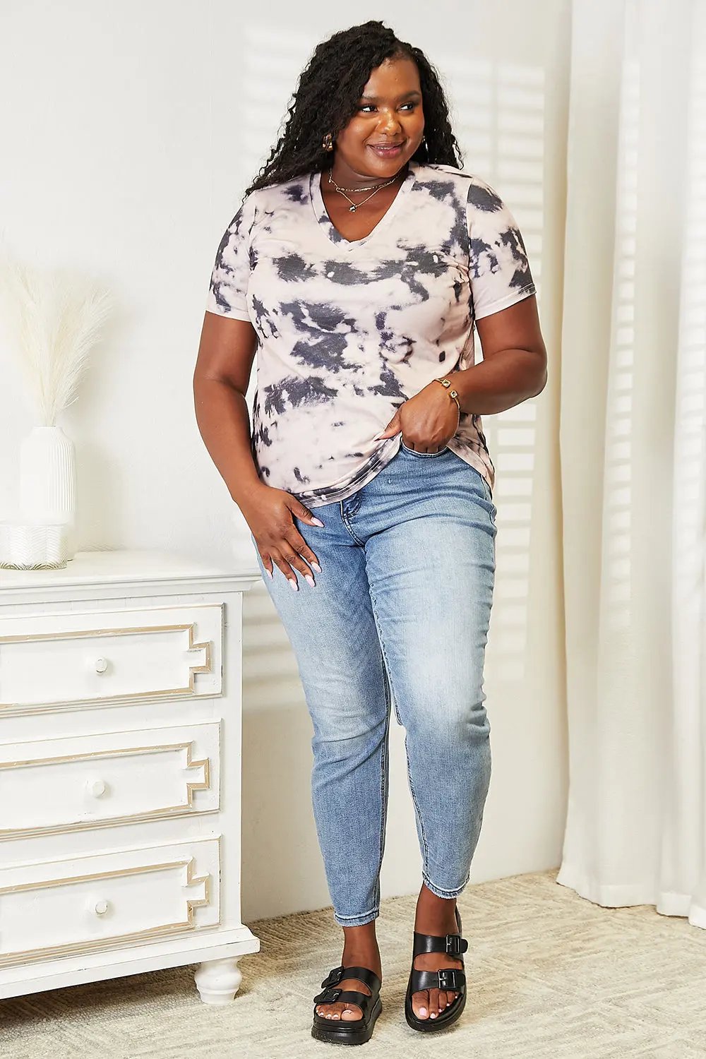 Double Take: Tie-Dye V-Neck Tee - Love Salve